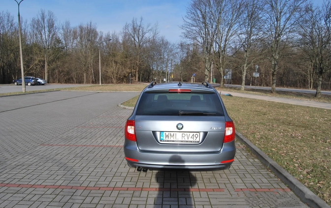 Skoda Superb cena 32900 przebieg: 250455, rok produkcji 2011 z Warszawa małe 191